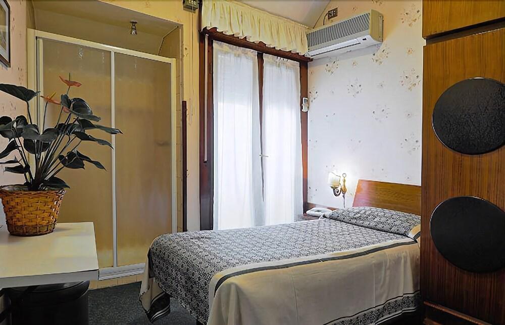 London Hotel Milánó Kültér fotó