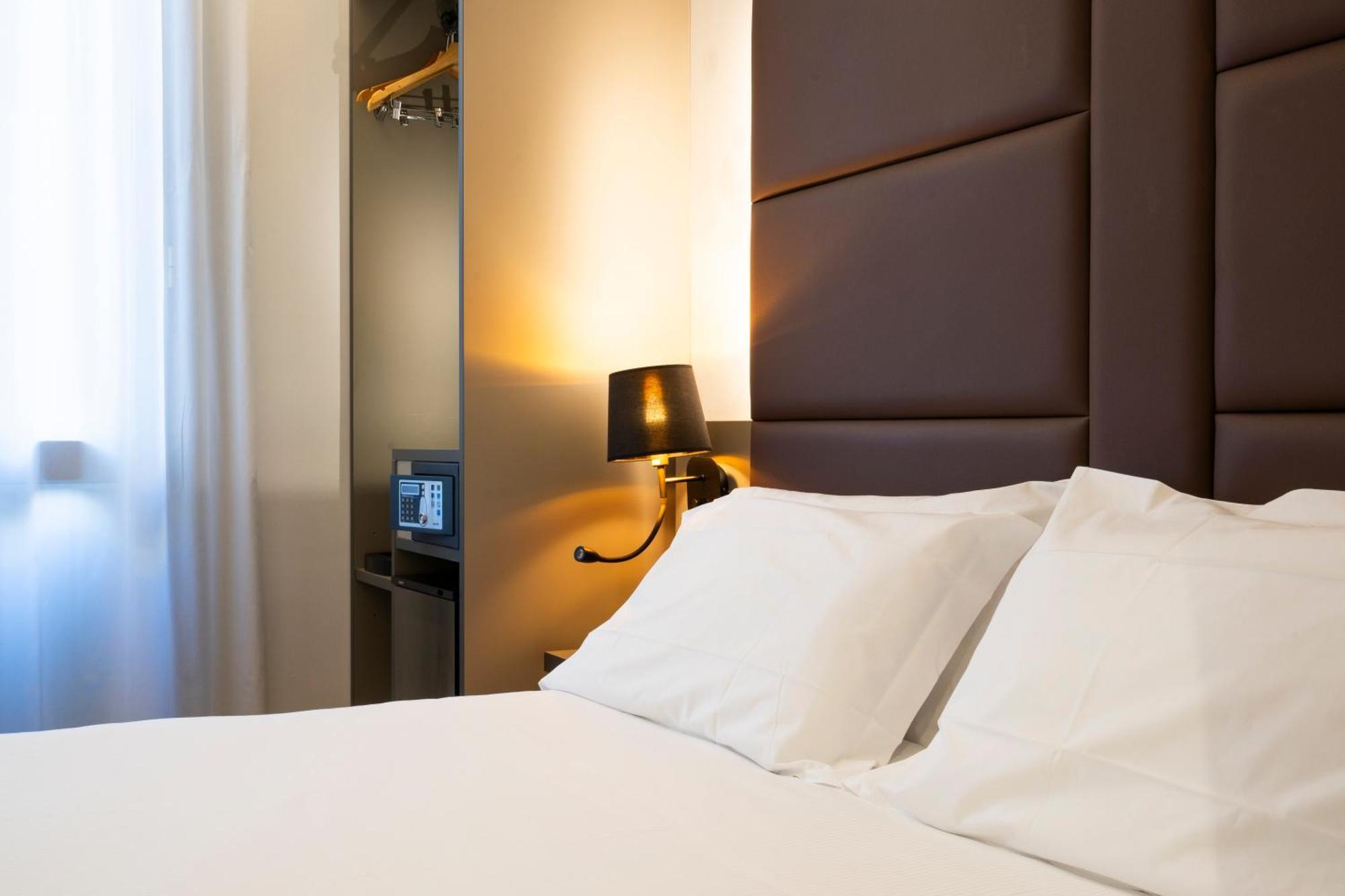 London Hotel Milánó Kültér fotó