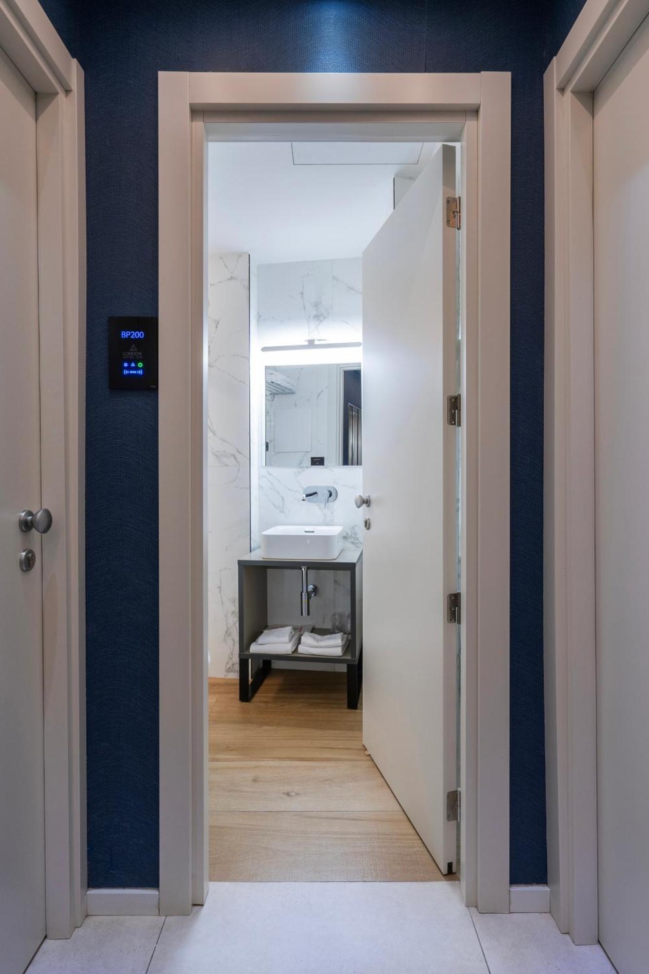 London Hotel Milánó Kültér fotó