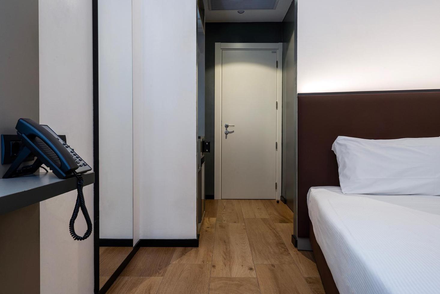London Hotel Milánó Kültér fotó