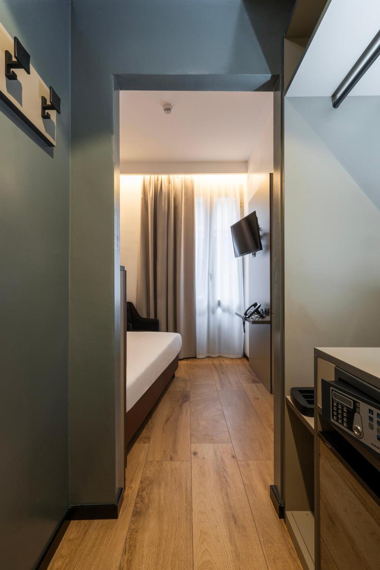 London Hotel Milánó Kültér fotó