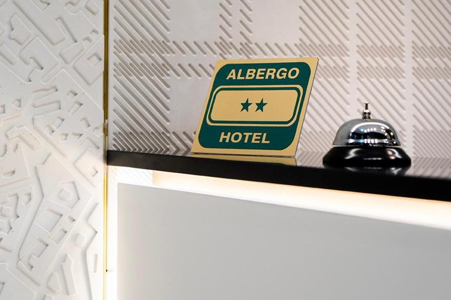 London Hotel Milánó Kültér fotó